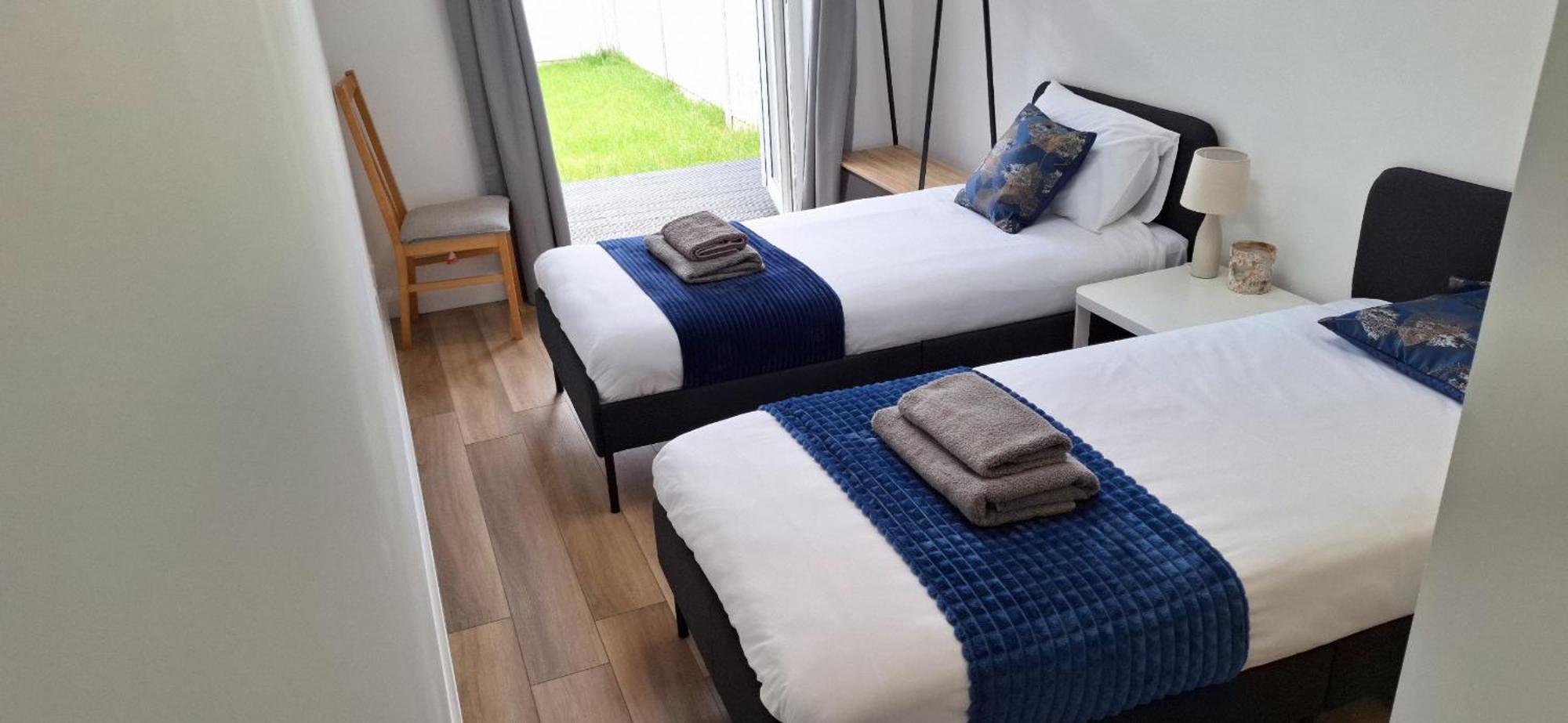 New 3 Bedrooms Flat In Ashford Near Heathrow Eksteriør bilde