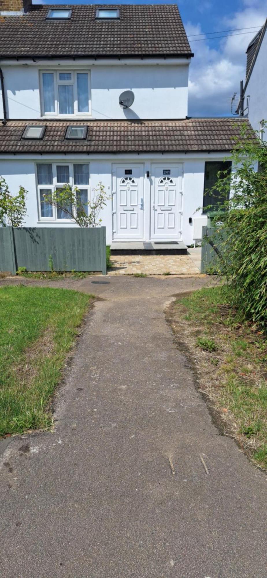 New 3 Bedrooms Flat In Ashford Near Heathrow Eksteriør bilde