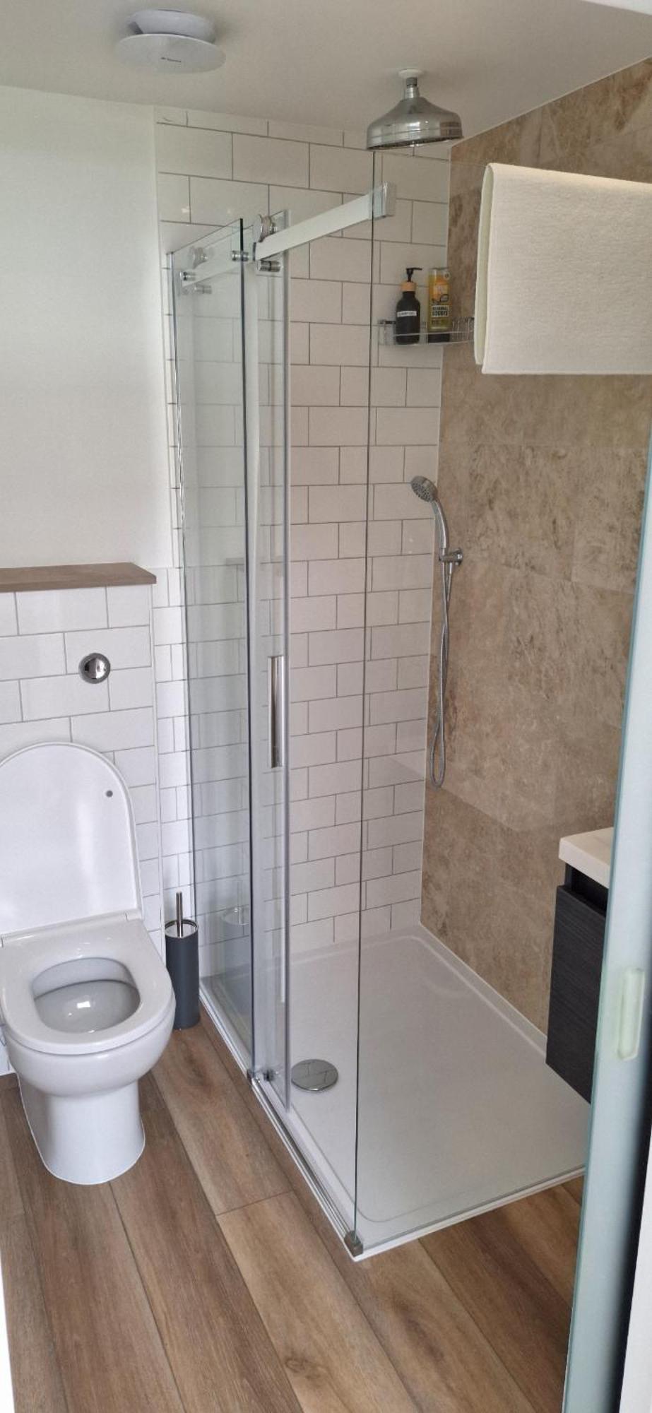 New 3 Bedrooms Flat In Ashford Near Heathrow Eksteriør bilde