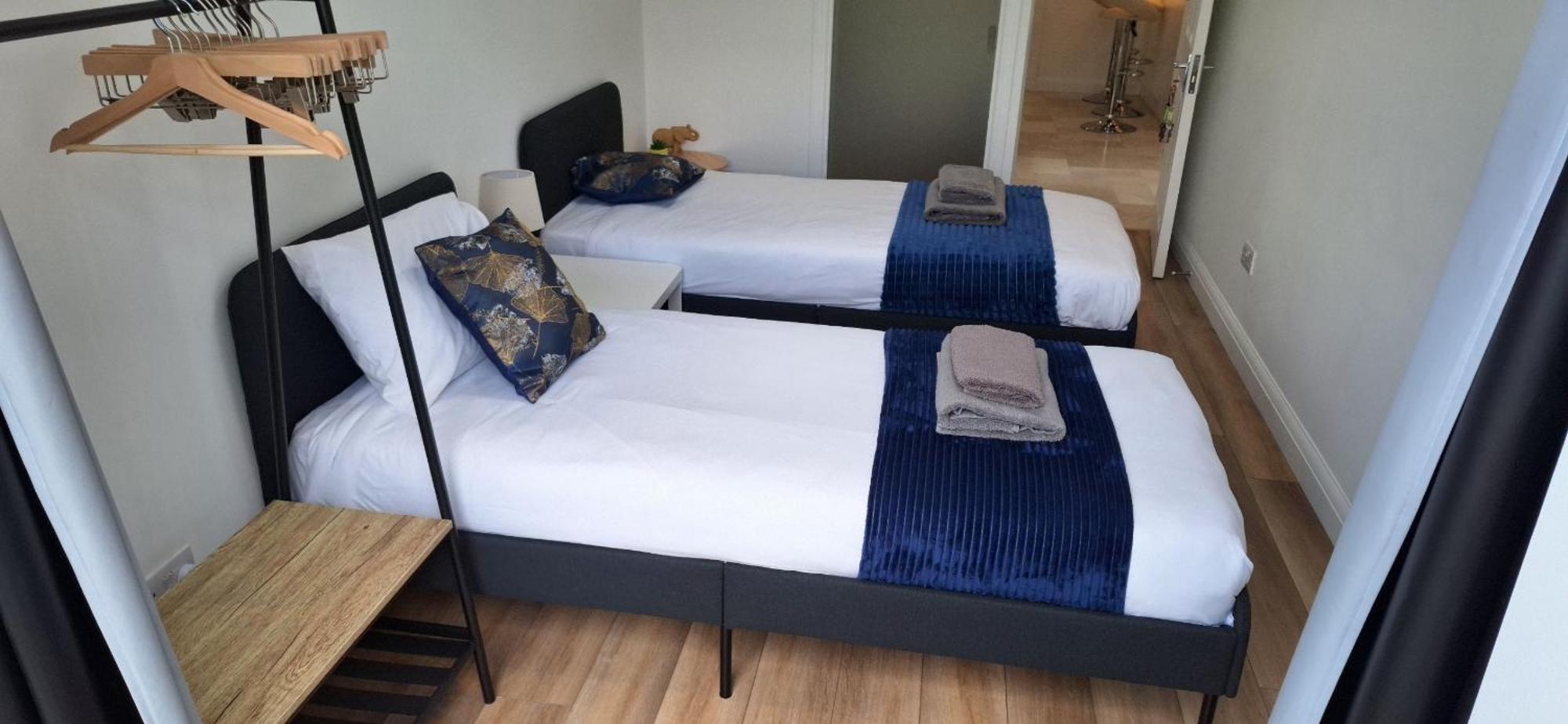 New 3 Bedrooms Flat In Ashford Near Heathrow Eksteriør bilde