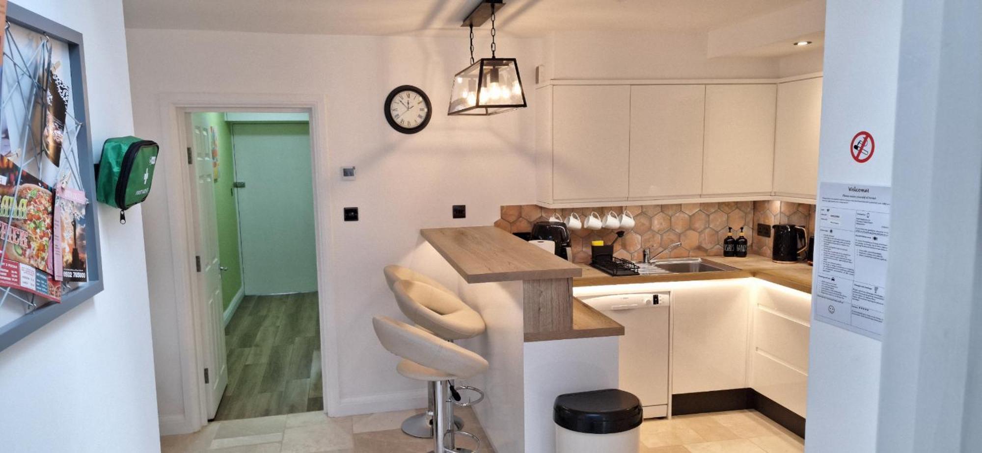 New 3 Bedrooms Flat In Ashford Near Heathrow Eksteriør bilde