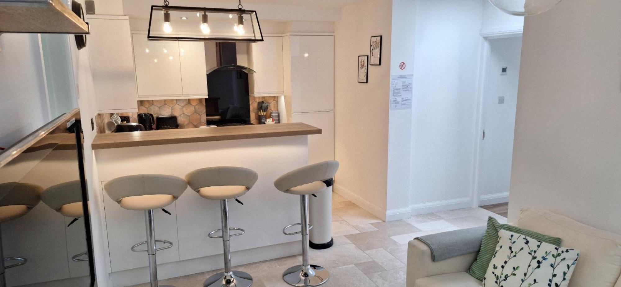 New 3 Bedrooms Flat In Ashford Near Heathrow Eksteriør bilde
