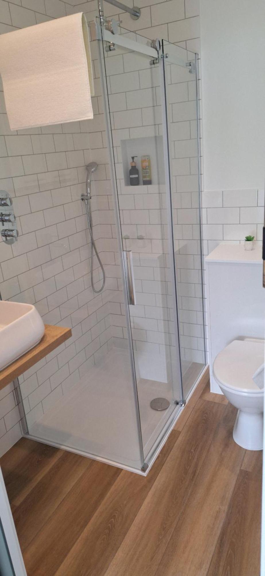 New 3 Bedrooms Flat In Ashford Near Heathrow Eksteriør bilde